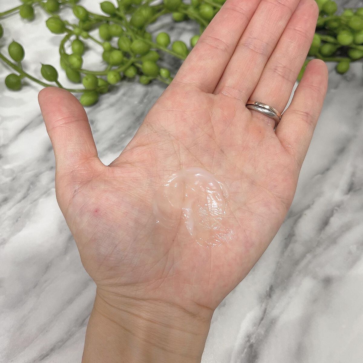 リンクル&ホワイト スキンパーフェクション ジェル/ミキモト コスメティックス/オールインワン化粧品を使ったクチコミ(4枚目)