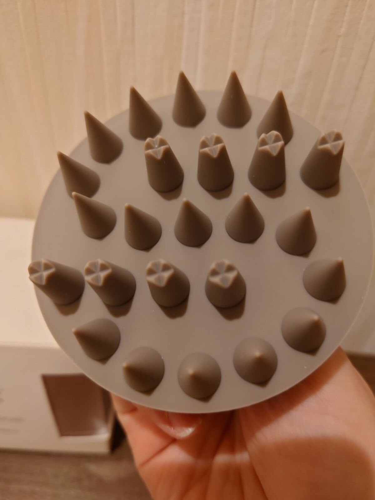 スキャルプシェイクブラシ/john masters organics/スカルプブラシを使ったクチコミ（3枚目）