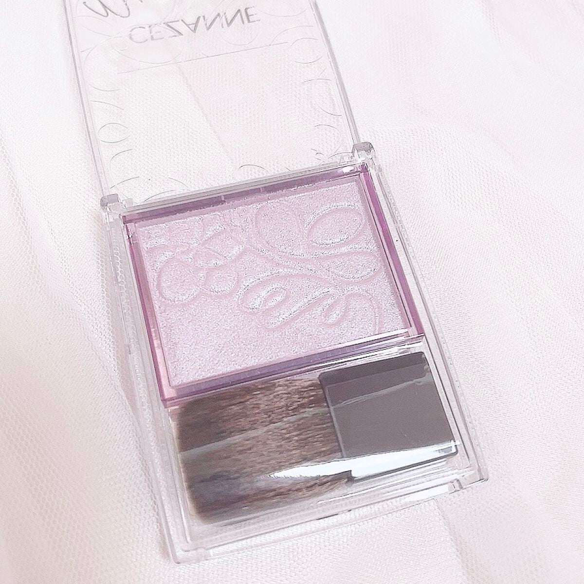 パールグロウニュアンサー/CEZANNE/パウダーハイライトを使ったクチコミ(2枚目)