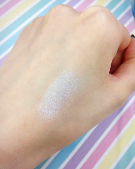 ホログラムアイシャドウ/ドド/単色アイシャドウを使ったクチコミ(2枚目)