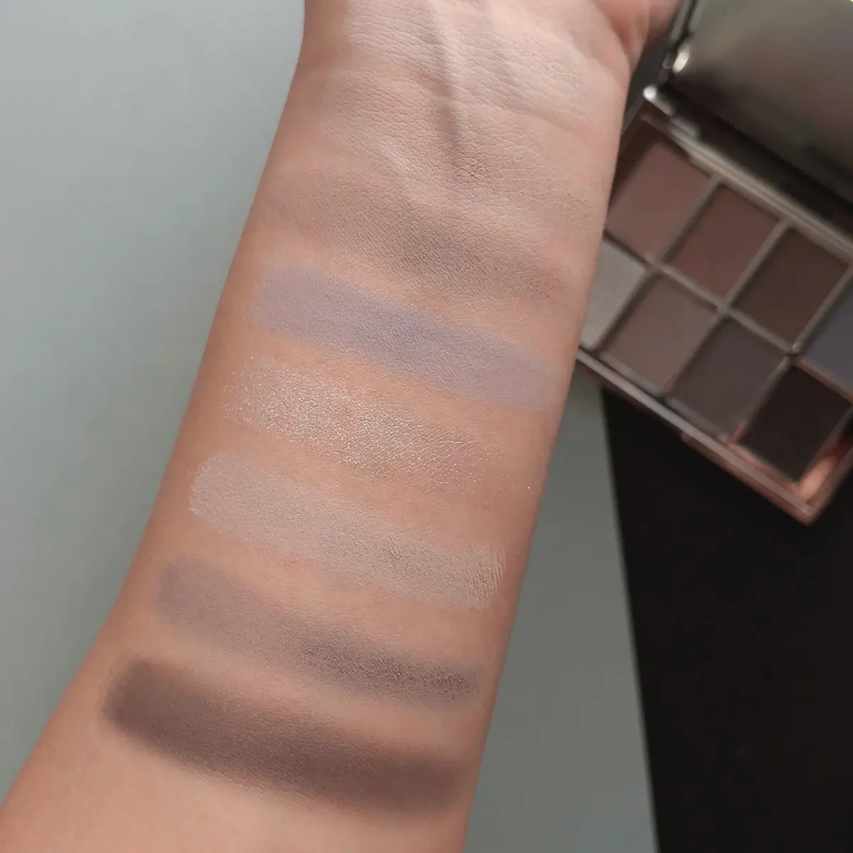 PIGMENT EYESHADOW PALETTE /RISKY /アイシャドウパレットを使ったクチコミ（3枚目）