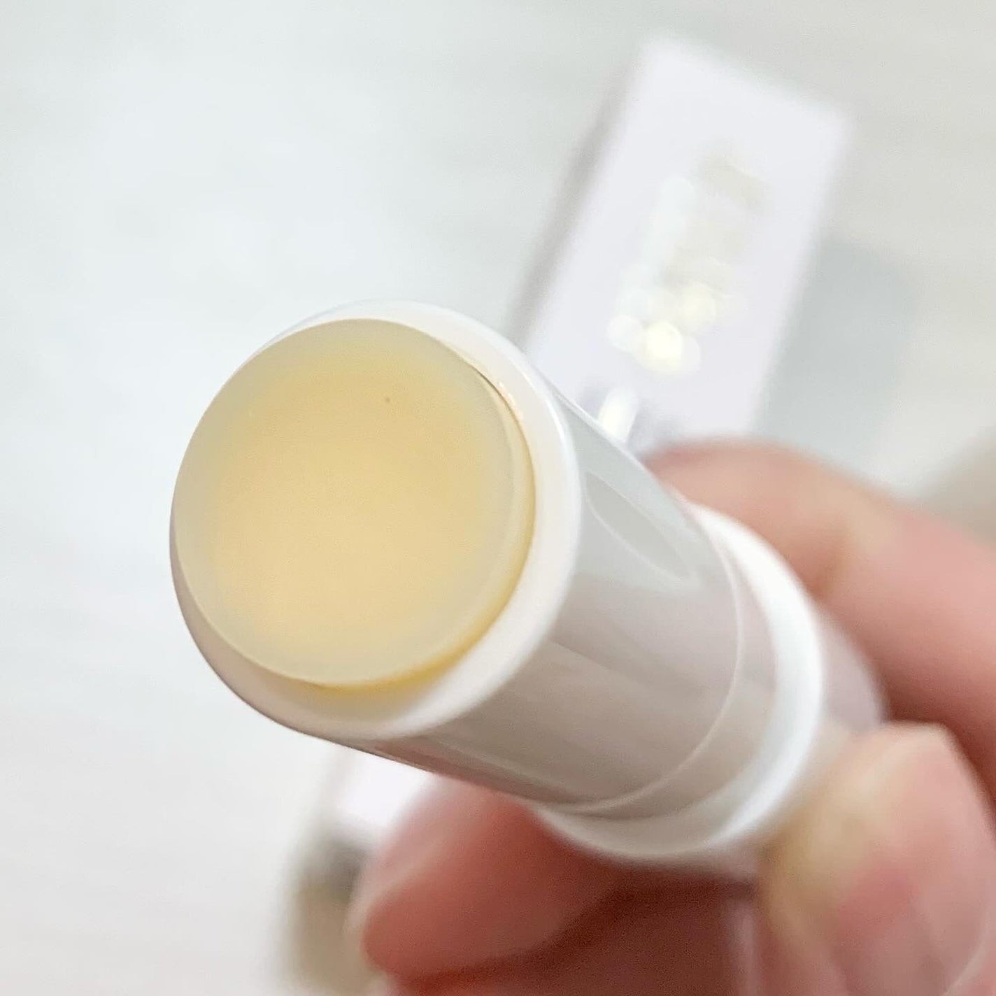 ホワイトトリュフナリシングセラムリップバーム/ダルバ/リップバームを使ったクチコミ(2枚目)