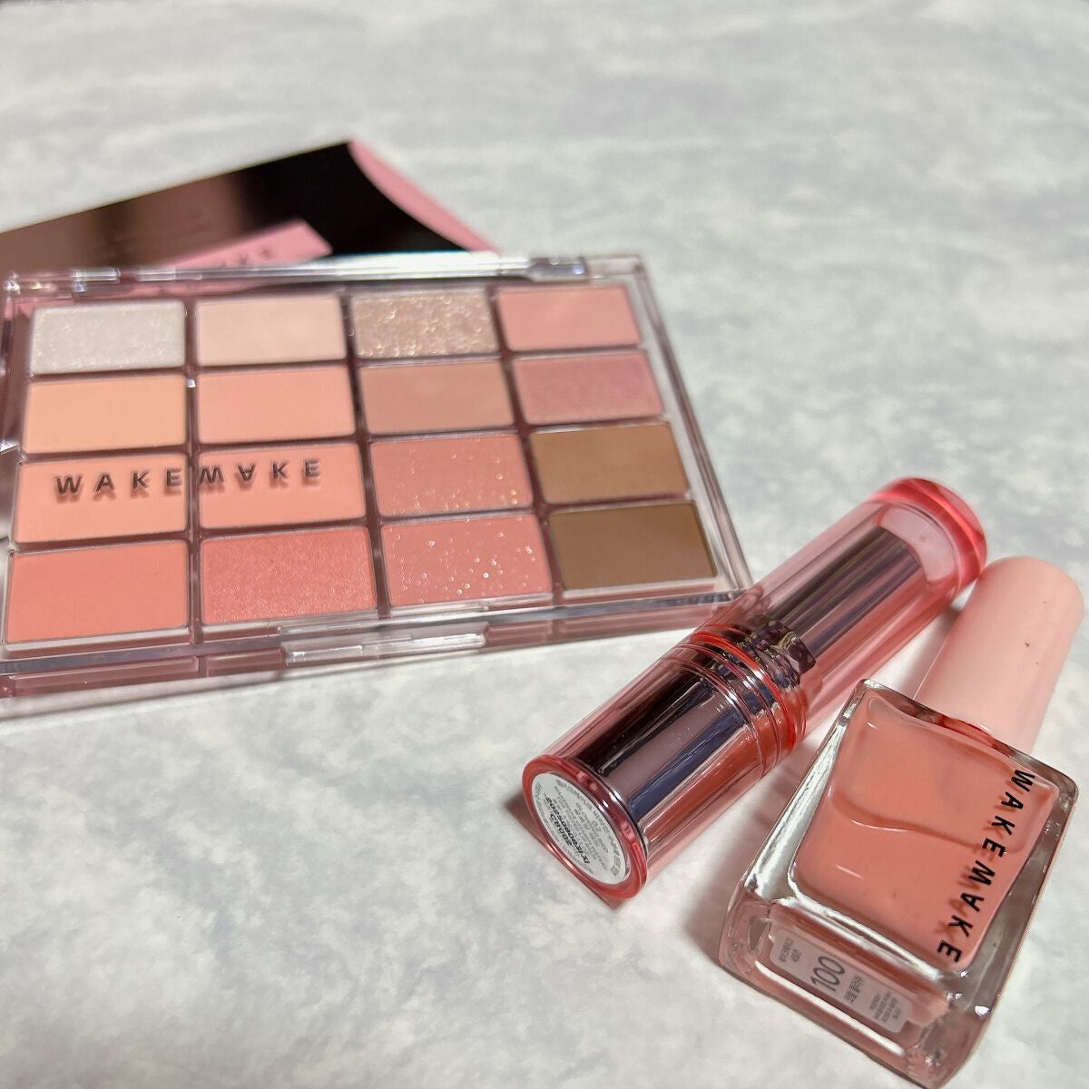 ソフトブラーリングアイパレット/wakemake/アイシャドウパレットを使ったクチコミ(1枚目)