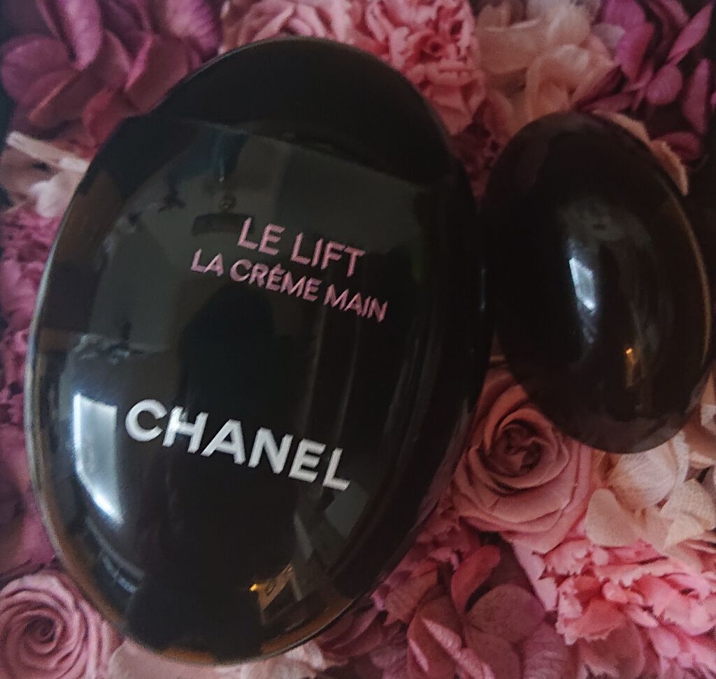 ル リフト ラ クレーム マン/CHANEL/ハンドクリームを使ったクチコミ（2枚目）