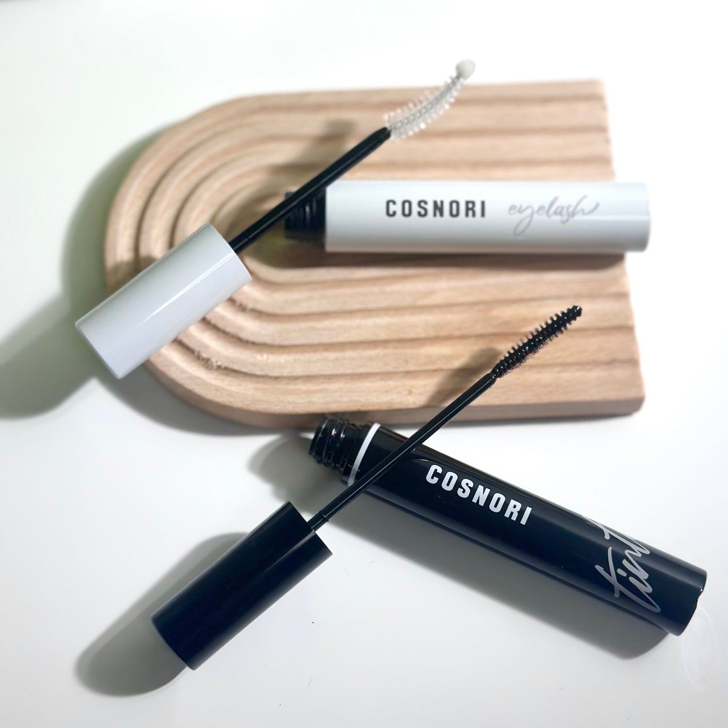 ロングアクティブアイラッシュセラム/COSNORI/まつげ美容液を使ったクチコミ(1枚目)