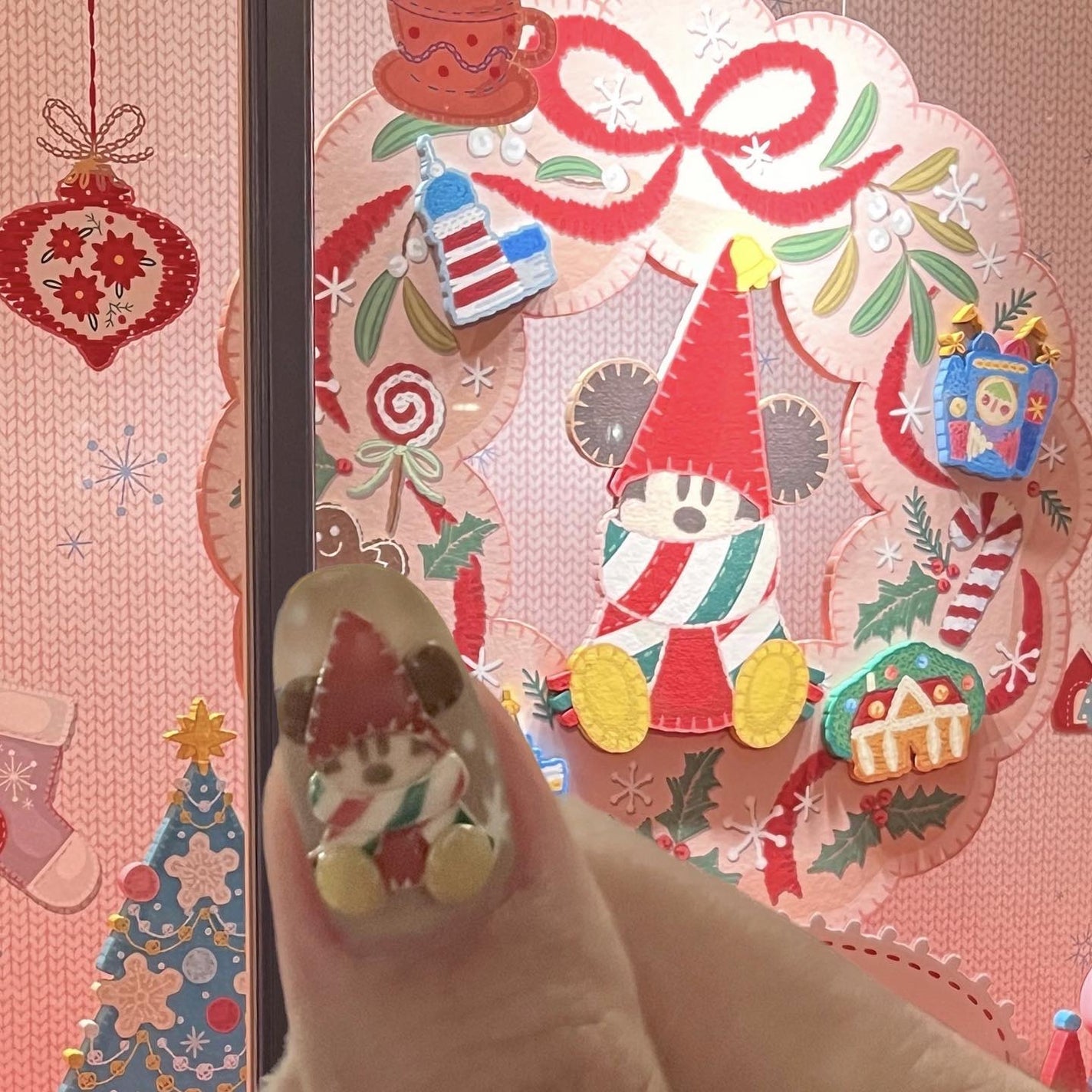 Haru on LIPS 「✢DISNEYNAIL✢5年振りのクリスマスディズニーに行くた..」(4枚目)