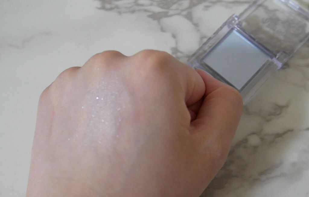 ブライトアップアイシャドウ/media/単色アイシャドウを使ったクチコミ（2枚目）