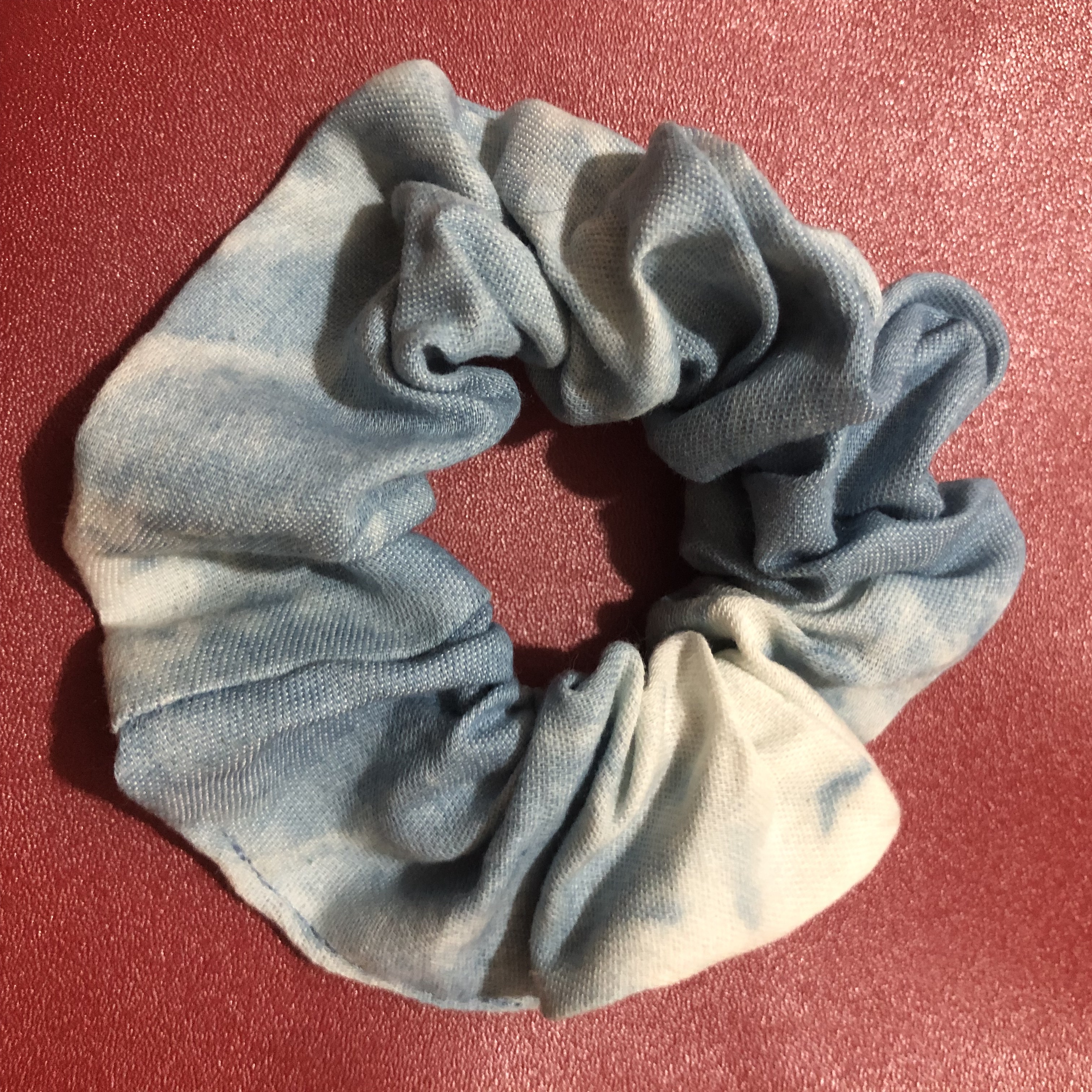 シュシュ　デニム風　タイダイ/セリア/ヘアケアグッズを使ったクチコミ（2枚目）