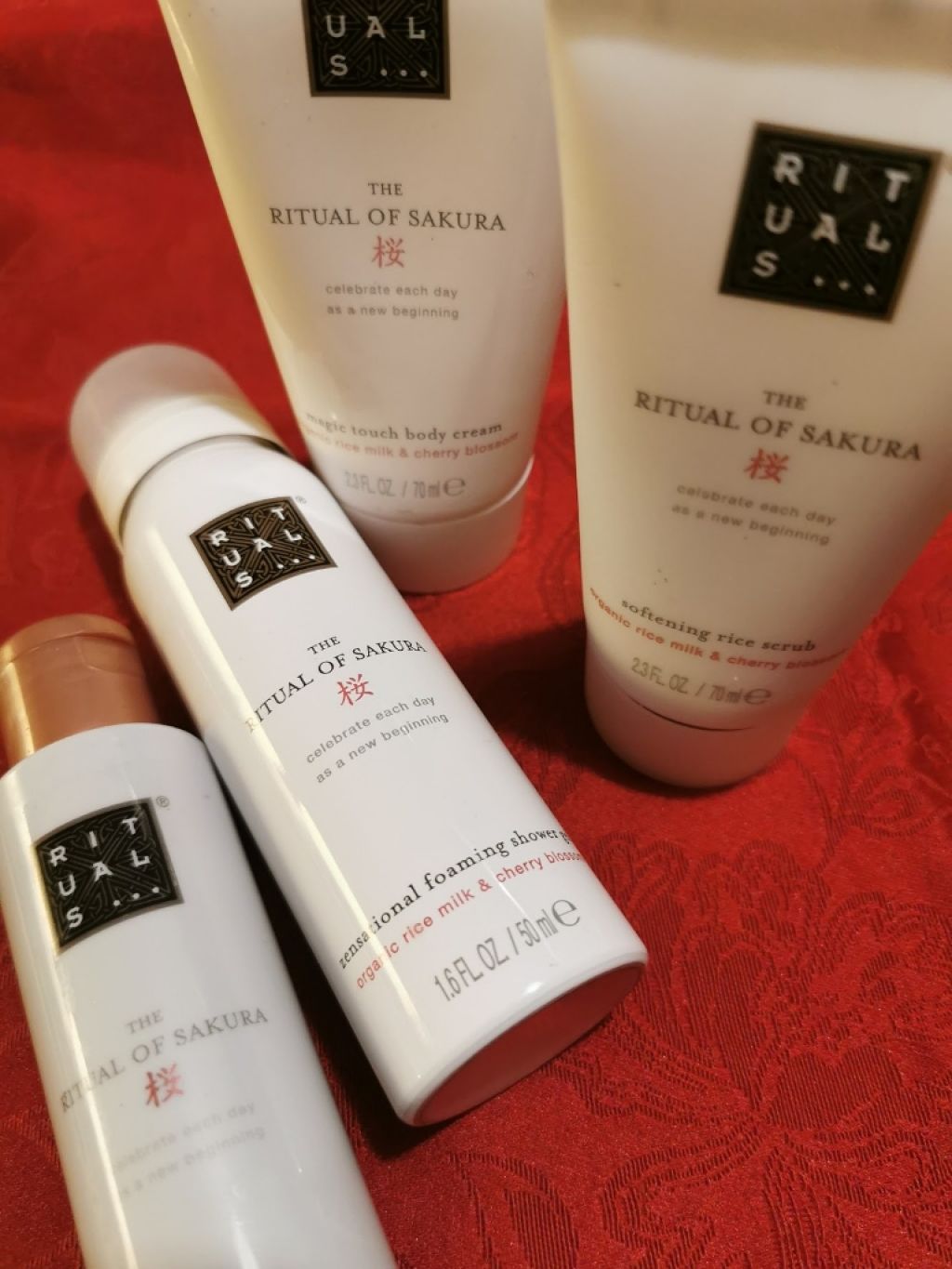 Ⓢⓗⓘⓞⓜⓔⓛ on LIPS 「ホリデー期間最終日!厳密にいえばキリスト教圏では今日までがクリ..」(1枚目)