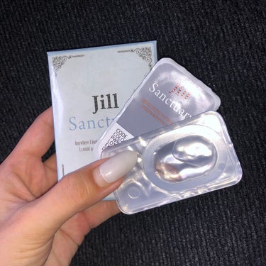 
グラムレンズ　Jill Sanctuary


6〜12ヶ月使用可能で
私の場合は視力が悪いので度あり

ちゃんとコンタクトレンズのカーブも
自分の眼球に合ったカーブを選んでます！

こだわりが多い私