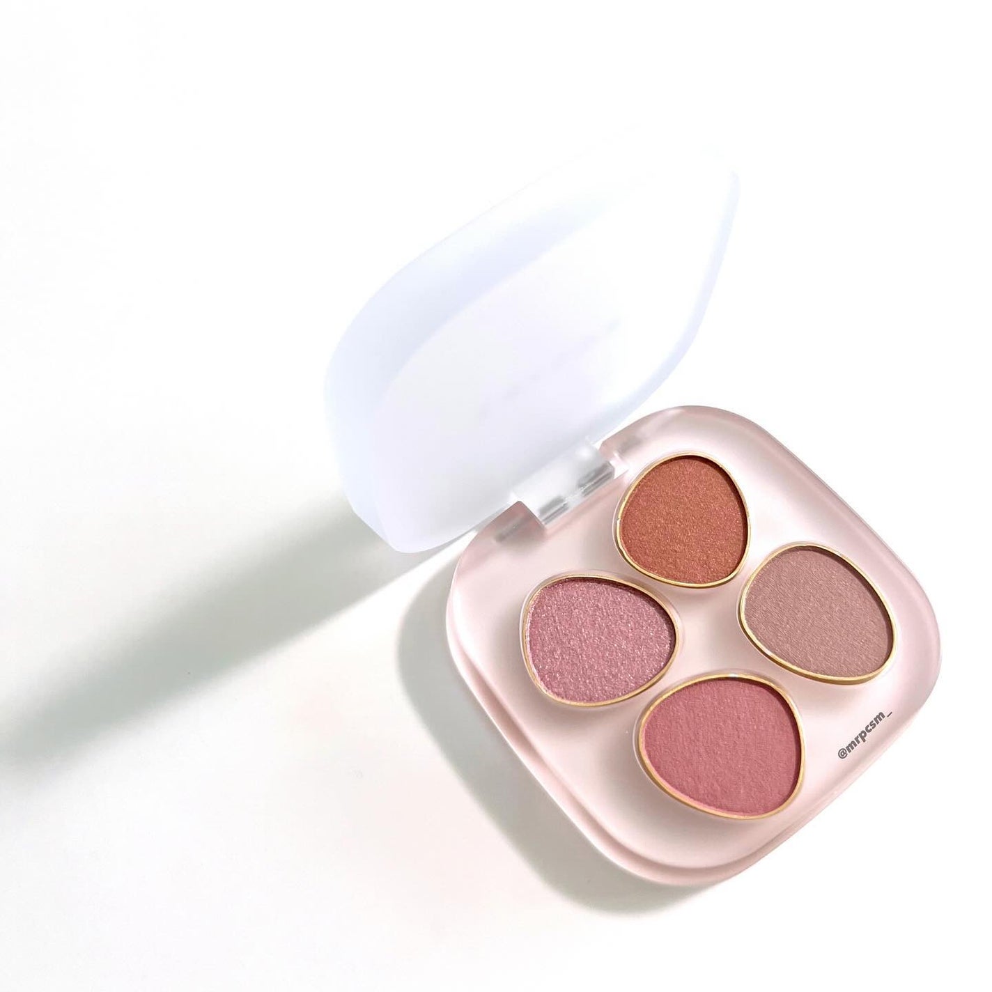 トーン ホリデー スイーツ ボックス Midnight Sweets & Twinkle Caramel/to/one/メイクアップキットを使ったクチコミ(3枚目)