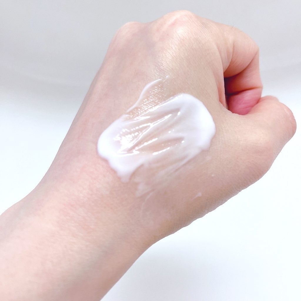 パフュームヘアエッセンス/JUL7ME/ヘアトリートメントを使ったクチコミ（3枚目）