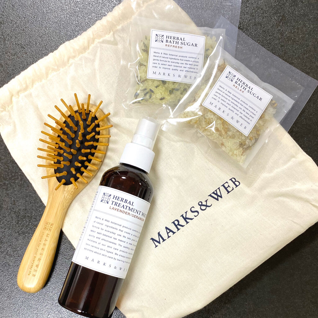 ウッドヘアブラシ ナチュラル/MARKS&WEB/ヘアブラシを使ったクチコミ（2枚目）