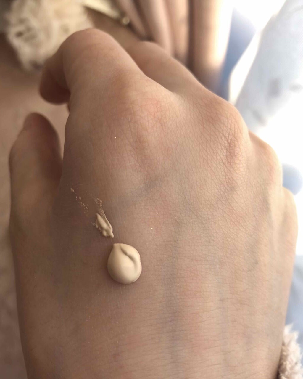 クレマ ヌーダ/ジョルジオ アルマーニ ビューティ/クリーム・エマルジョンファンデーションを使ったクチコミ(2枚目)