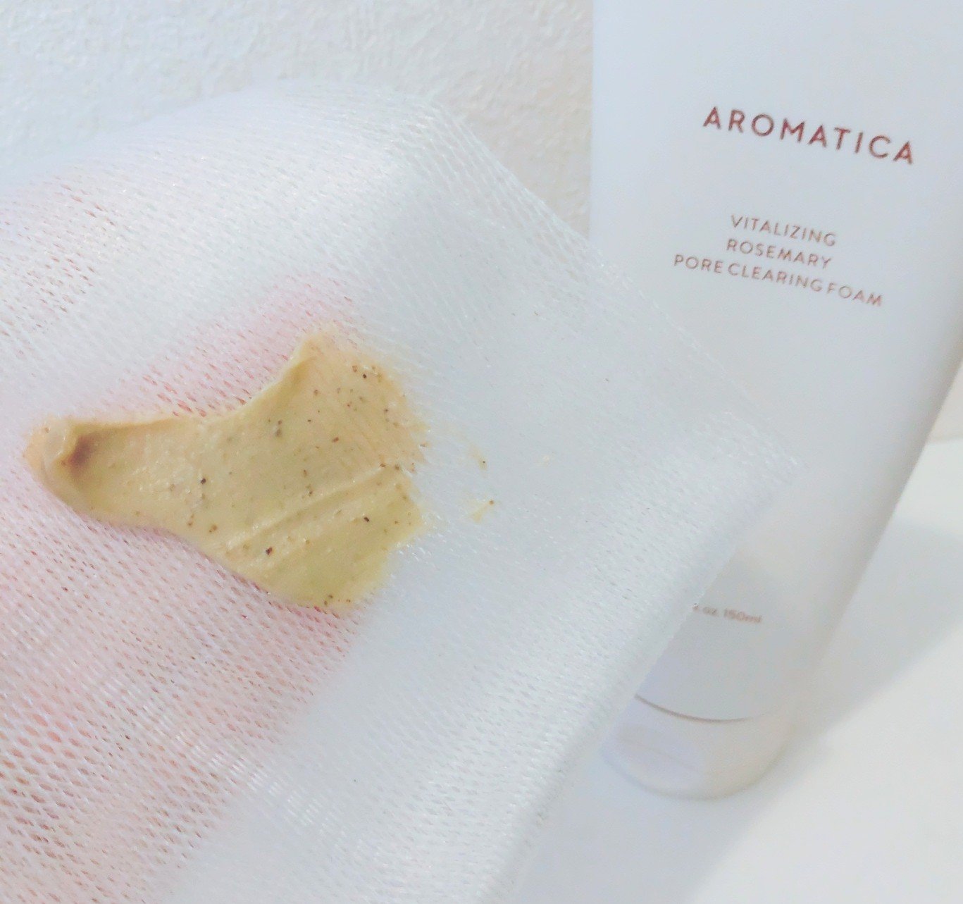 バイタライジング　ローズマリーポアクレンジングフォーム/AROMATICA/洗顔フォームを使ったクチコミ（3枚目）