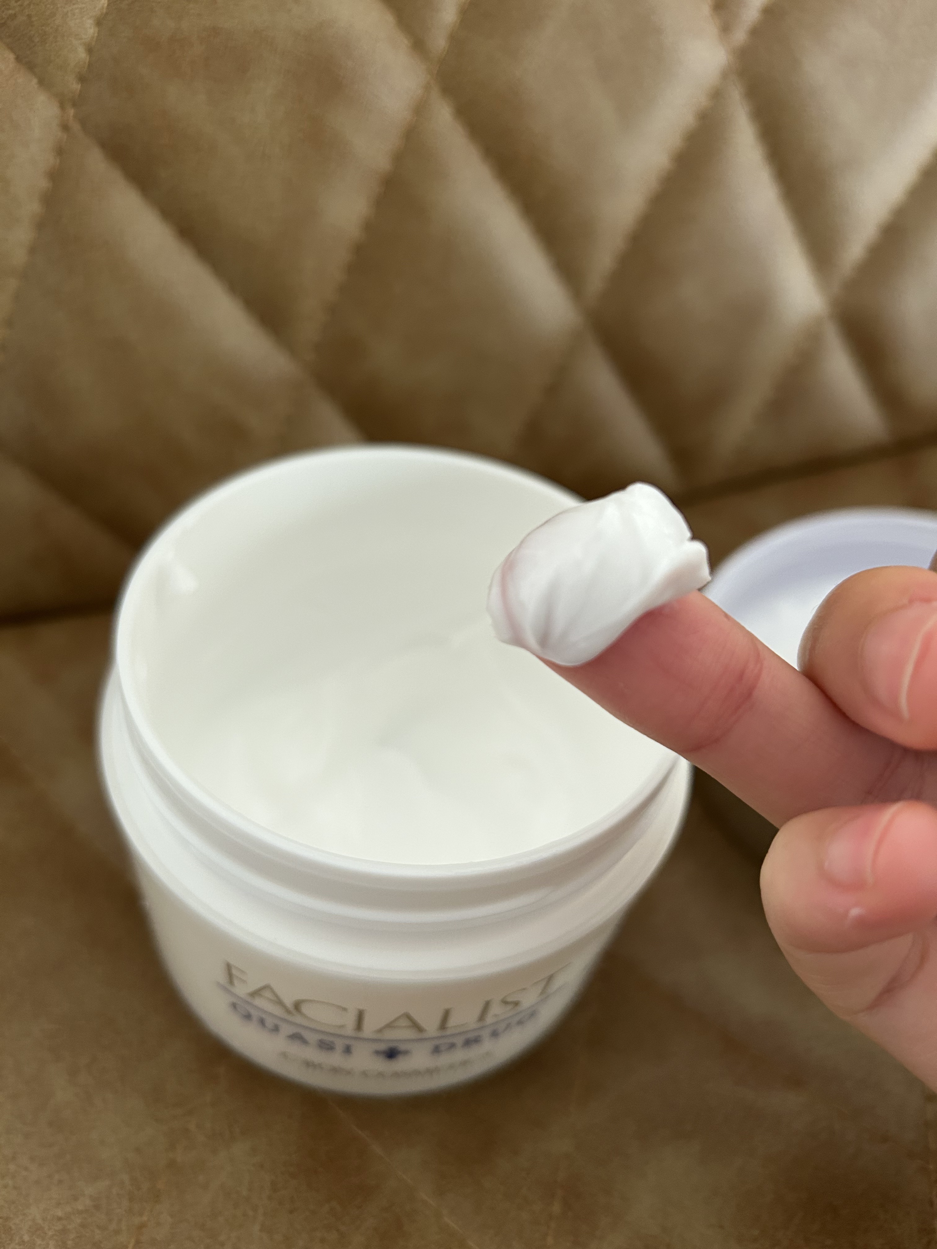 試してみた】シーボン． フェイシャリストホワイト