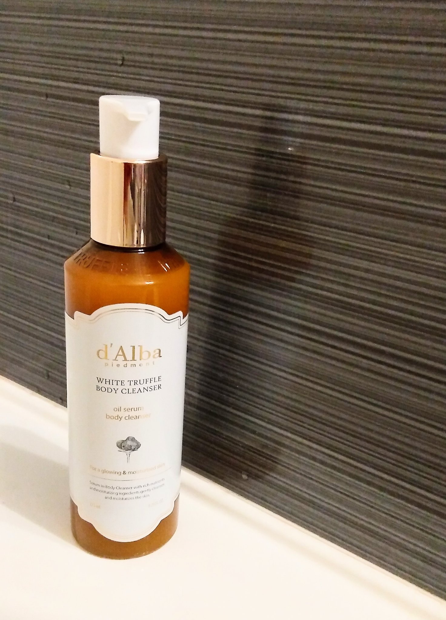 ホワイトトリュフオイルセラムボディクレンザー/ダルバ/インバスケアを使ったクチコミ（1枚目）