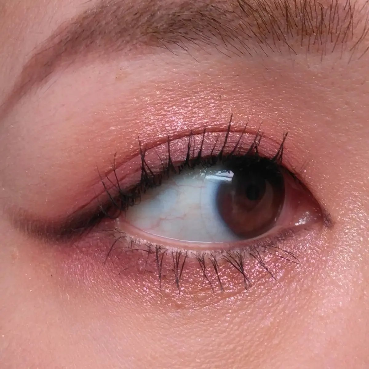 リュクス メタル ローズ アイシャドウ パレット/BOBBI BROWN/アイシャドウパレットを使ったクチコミ（3枚目）