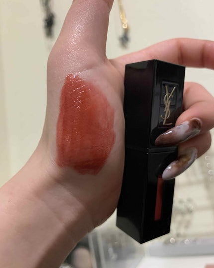 ルージュ ピュールクチュール ヴェルニ ヴィニルクリーム/YVES SAINT LAURENT BEAUTE/口紅を使ったクチコミ(2枚目)