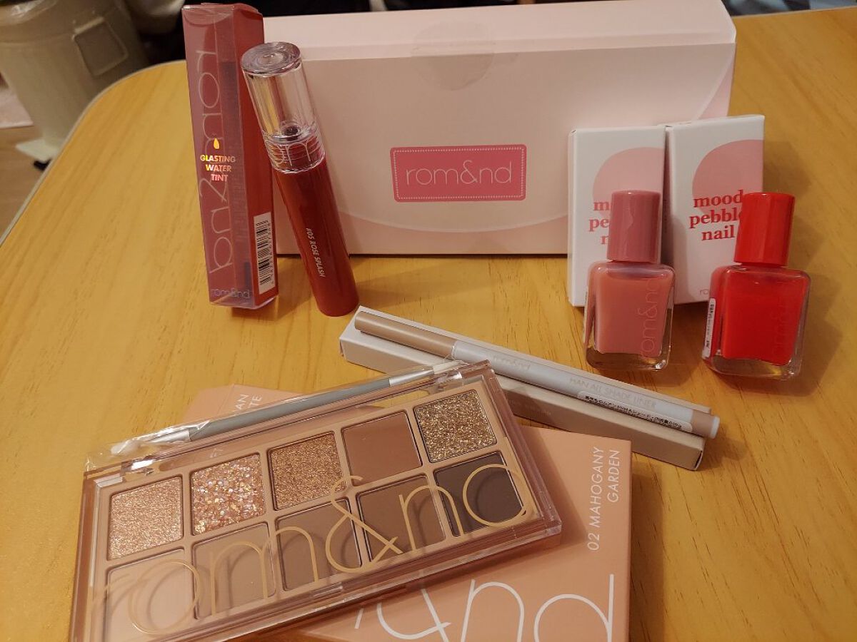 グラスティングウォーターティント/rom&nd/リップティントを使ったクチコミ(1枚目)