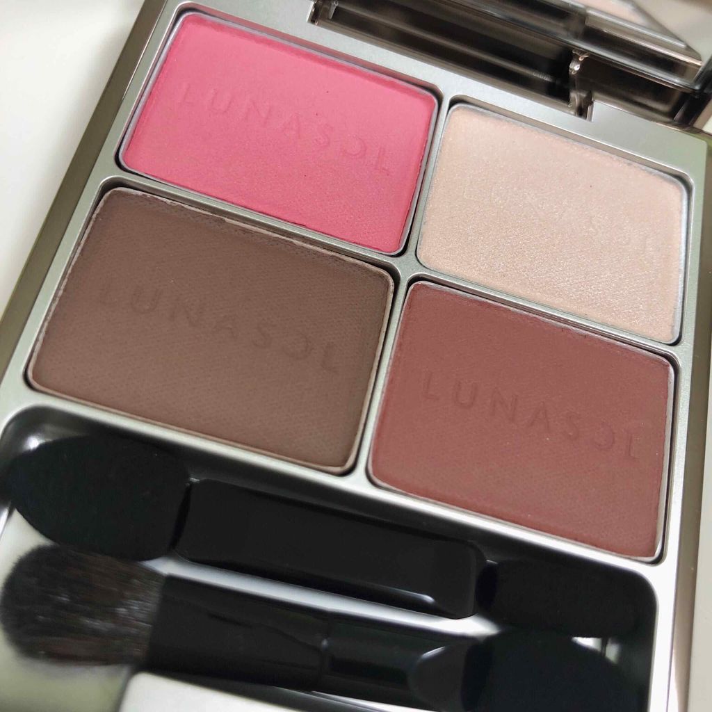 マカロングロウアイズ/LUNASOL/アイシャドウパレットを使ったクチコミ(2枚目)