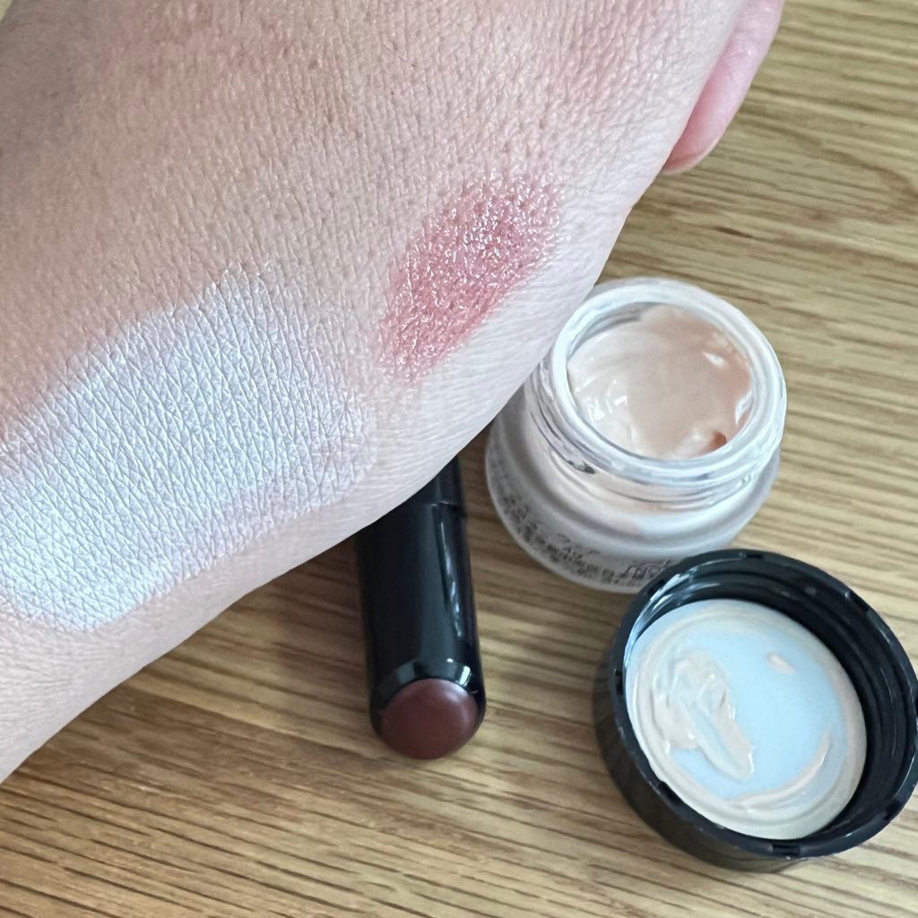 ライブリースキン ウェア/KANEBO/クリーム・エマルジョンファンデーションを使ったクチコミ(1枚目)