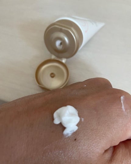 薬用ハンドクリーム エンリッチ/アベンヌ/ハンドクリームを使ったクチコミ(2枚目)