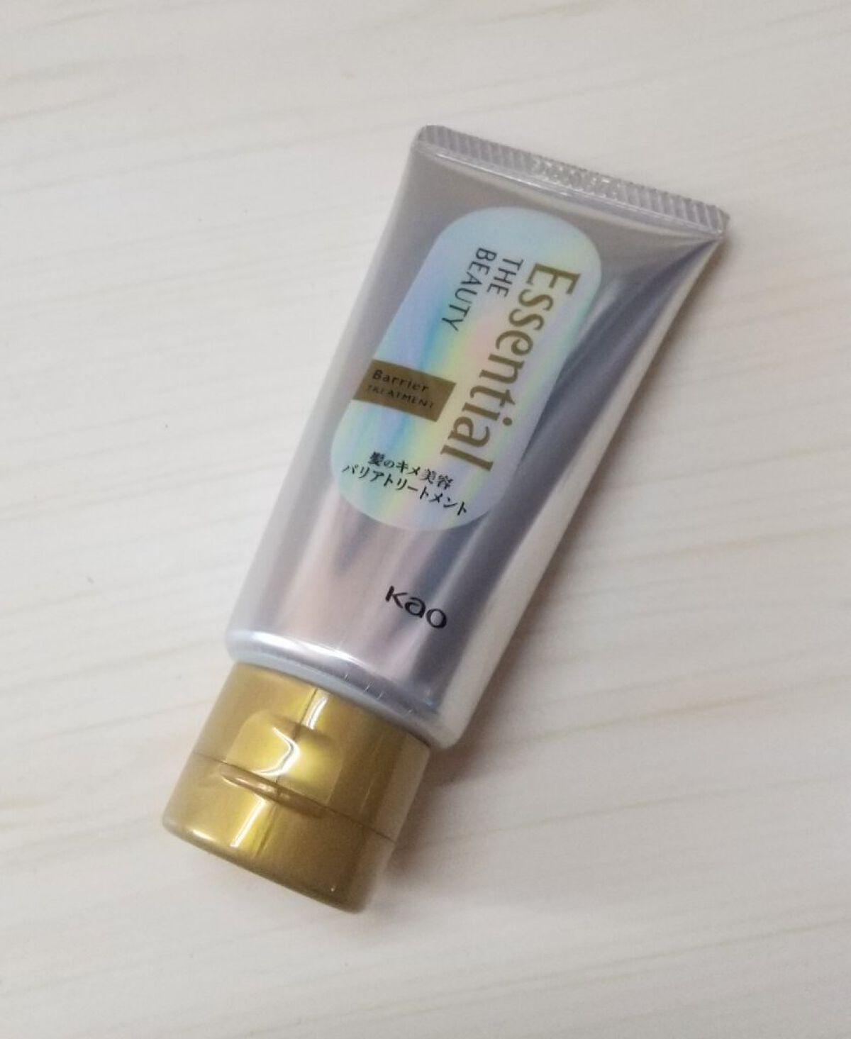 こちらもミニサイズ！エッセンシャルの髪のキメ美容バリアトリートメント😗♥️

ミニサイズシリーズはどれも可愛い！！置いてるだけで可愛さある(*•᎑•*)︎💕︎︎
洗い流すトリートメント、自分多めに使うので減るのが早い！ミニサイズすぐなく