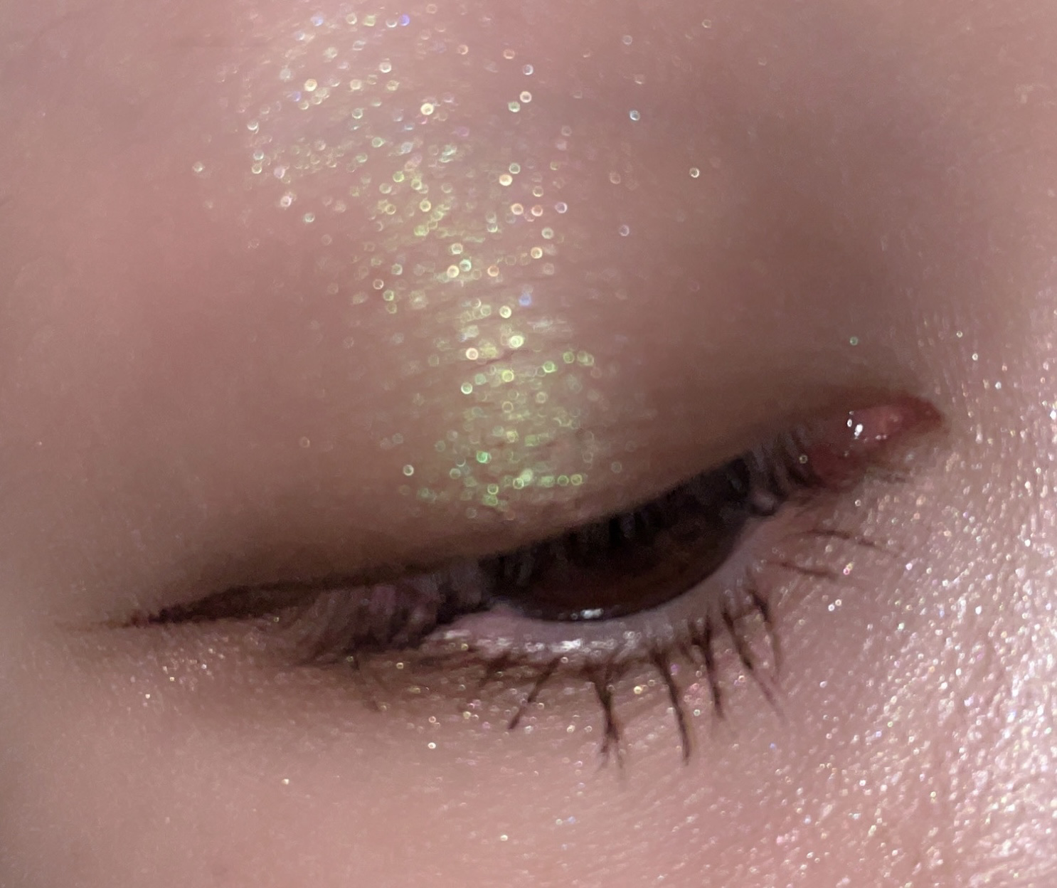 ラズル アイカラー 54 Beam vortex/エレガンス ラズル /単色アイシャドウを使ったクチコミ（2枚目）