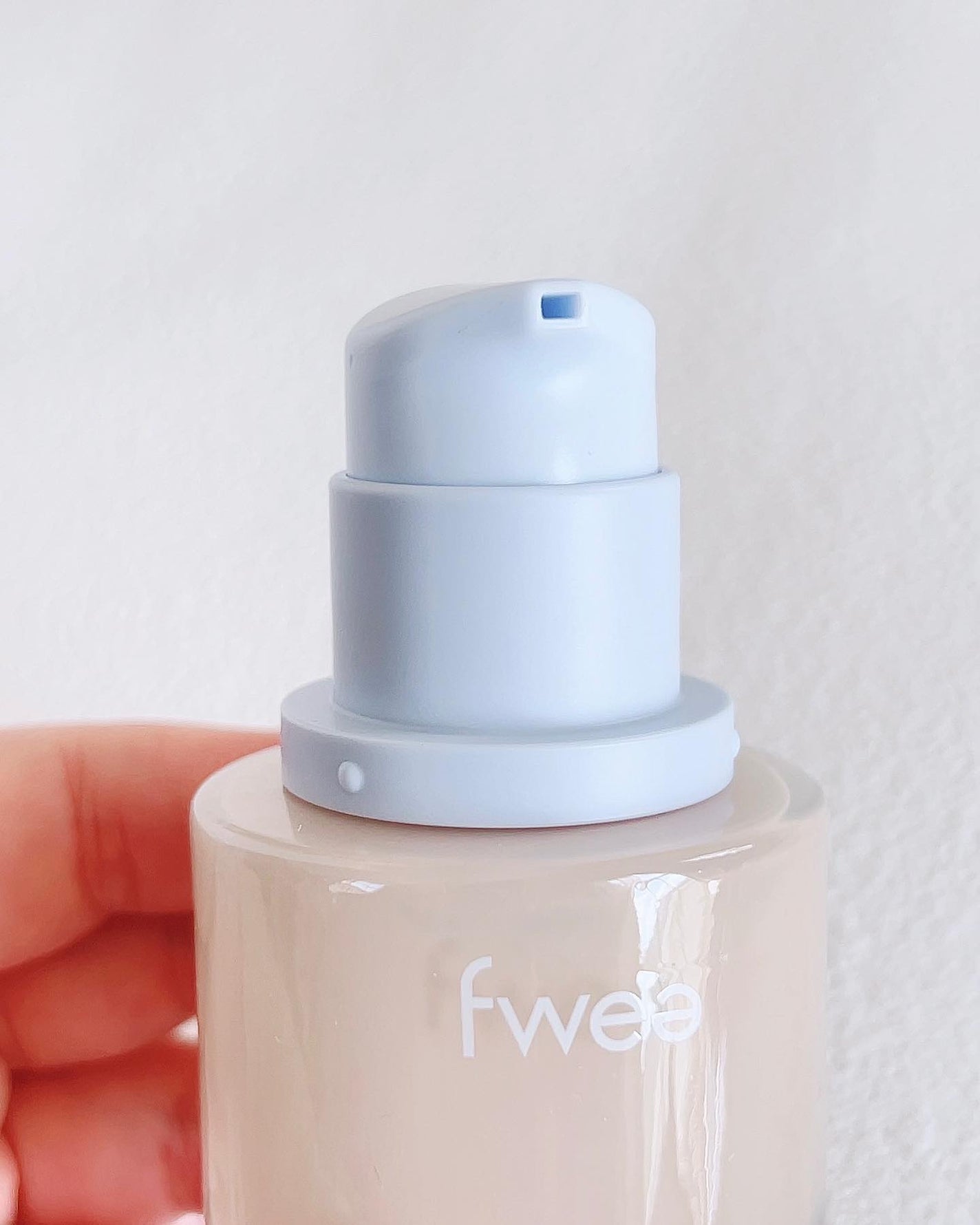 フィーファンデーションガラス/fwee/リキッドファンデーションを使ったクチコミ(3枚目)