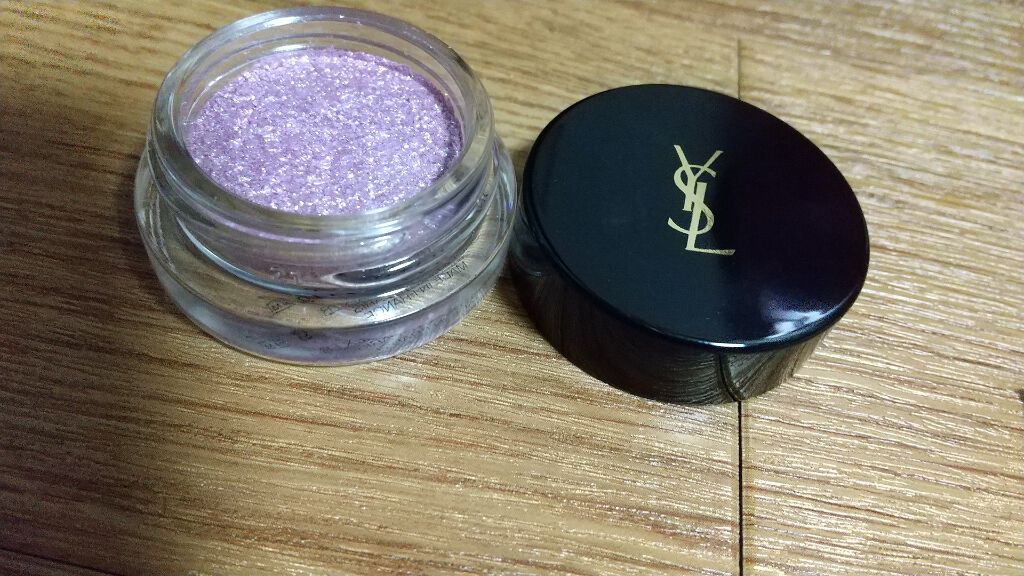 クチュール ホログラム パウダー/YVES SAINT LAURENT BEAUTE/ボディパウダーを使ったクチコミ（1枚目）