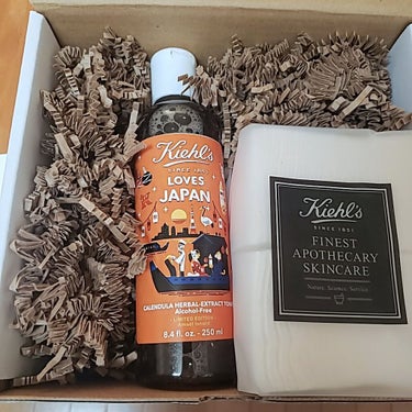 キールズ ハーバル トナー CL アルコールフリー Kiehl‘s LOVES JAPAN 限定エディション 250ml/Kiehl's/化粧水を使ったクチコミ（2枚目）