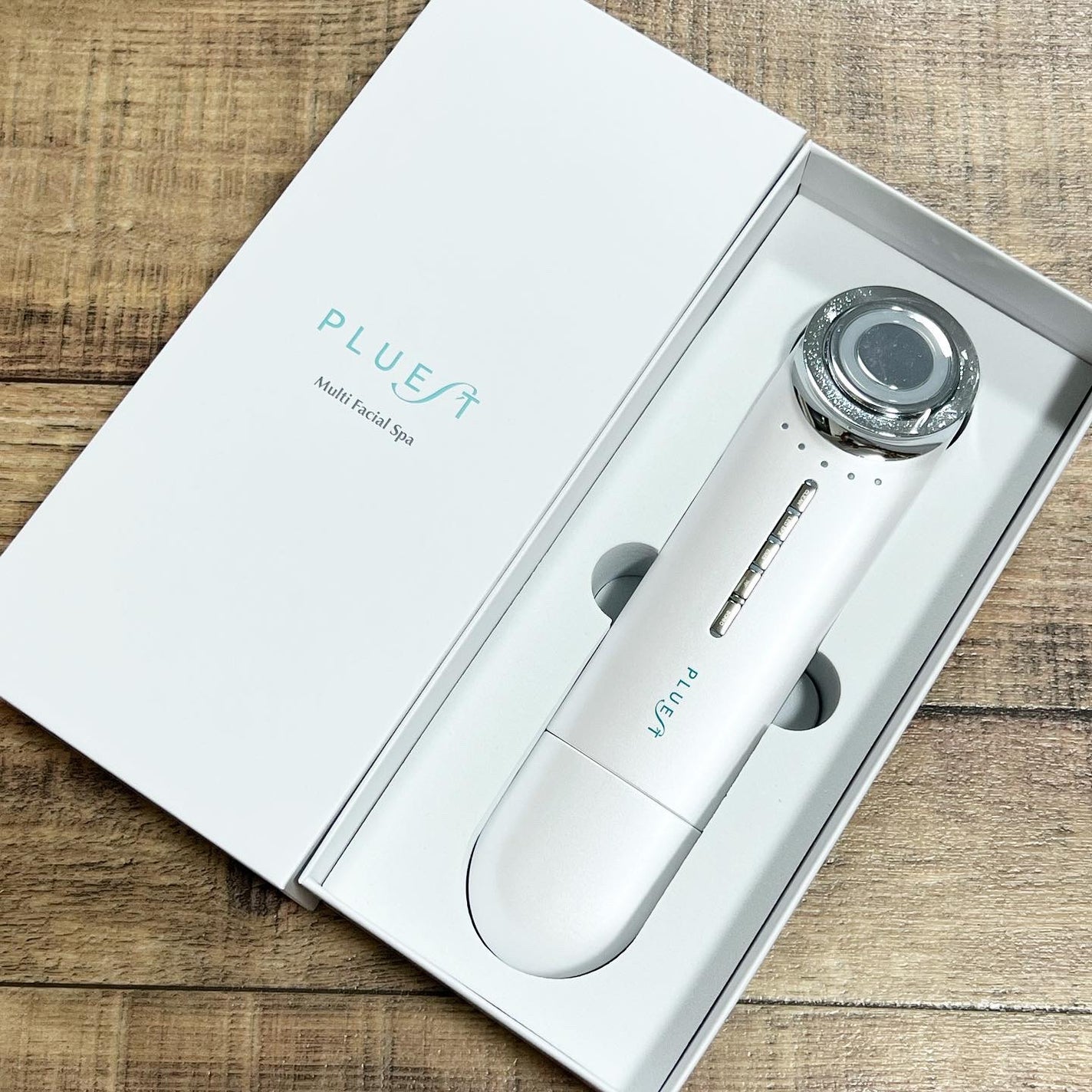 UNI on LIPS 「前から欲しいな~と思っていた、#プルエストの#美顔器を…ついに..」(1枚目)