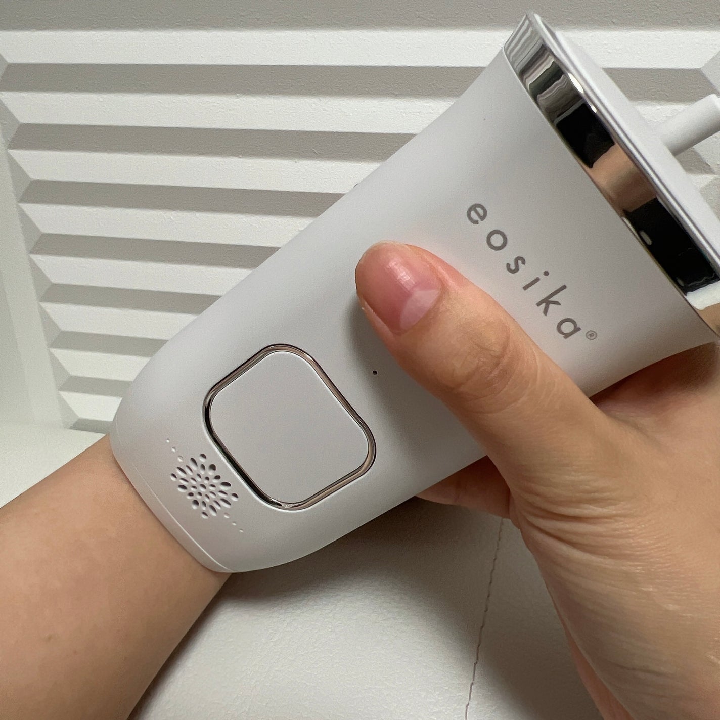 SIPL-1000C 家庭用光美容器/eosika/家庭用脱毛器を使ったクチコミ(5枚目)