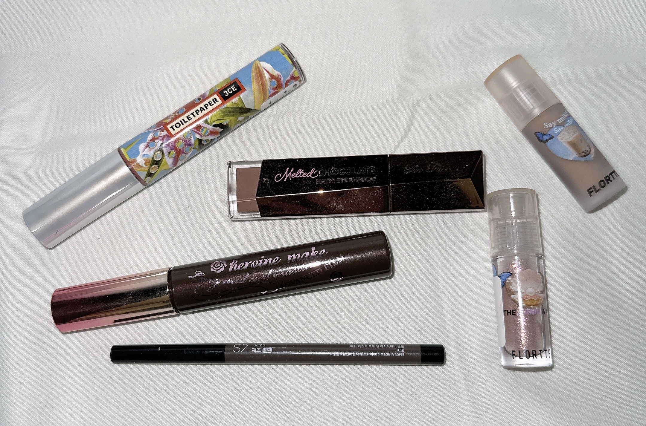 メルテッド チョコレート マット アイシャドウ ウォーム＆ファジー/Too Faced/リキッドアイシャドウを使ったクチコミ（1枚目）