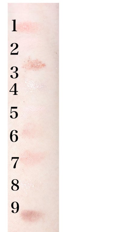 orange_rouge_mf1 on LIPS 「キラキララメとシアーカラーのピンクがかわいいアイシャドウパレッ..」(1枚目)