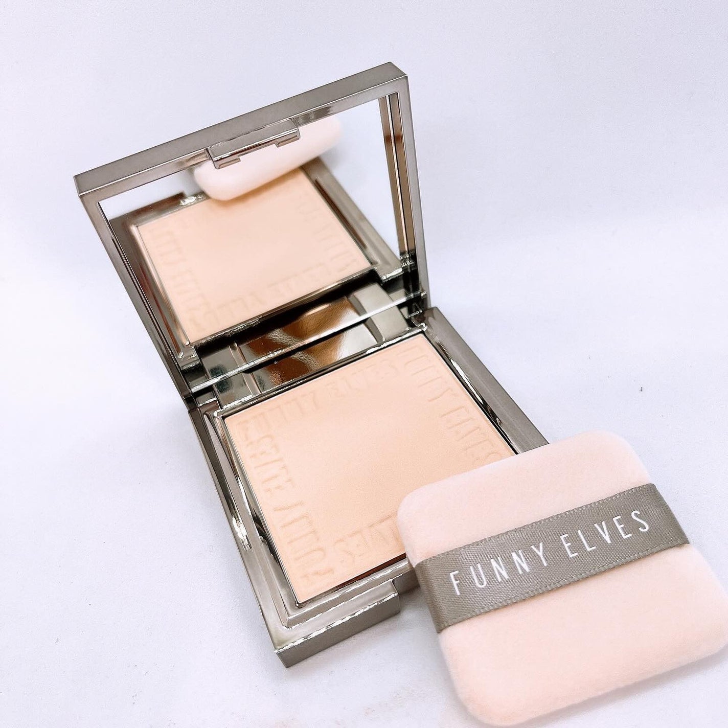 ソフトマットプレストパウダー/FUNNY ELVES方里/プレストパウダーを使ったクチコミ(4枚目)