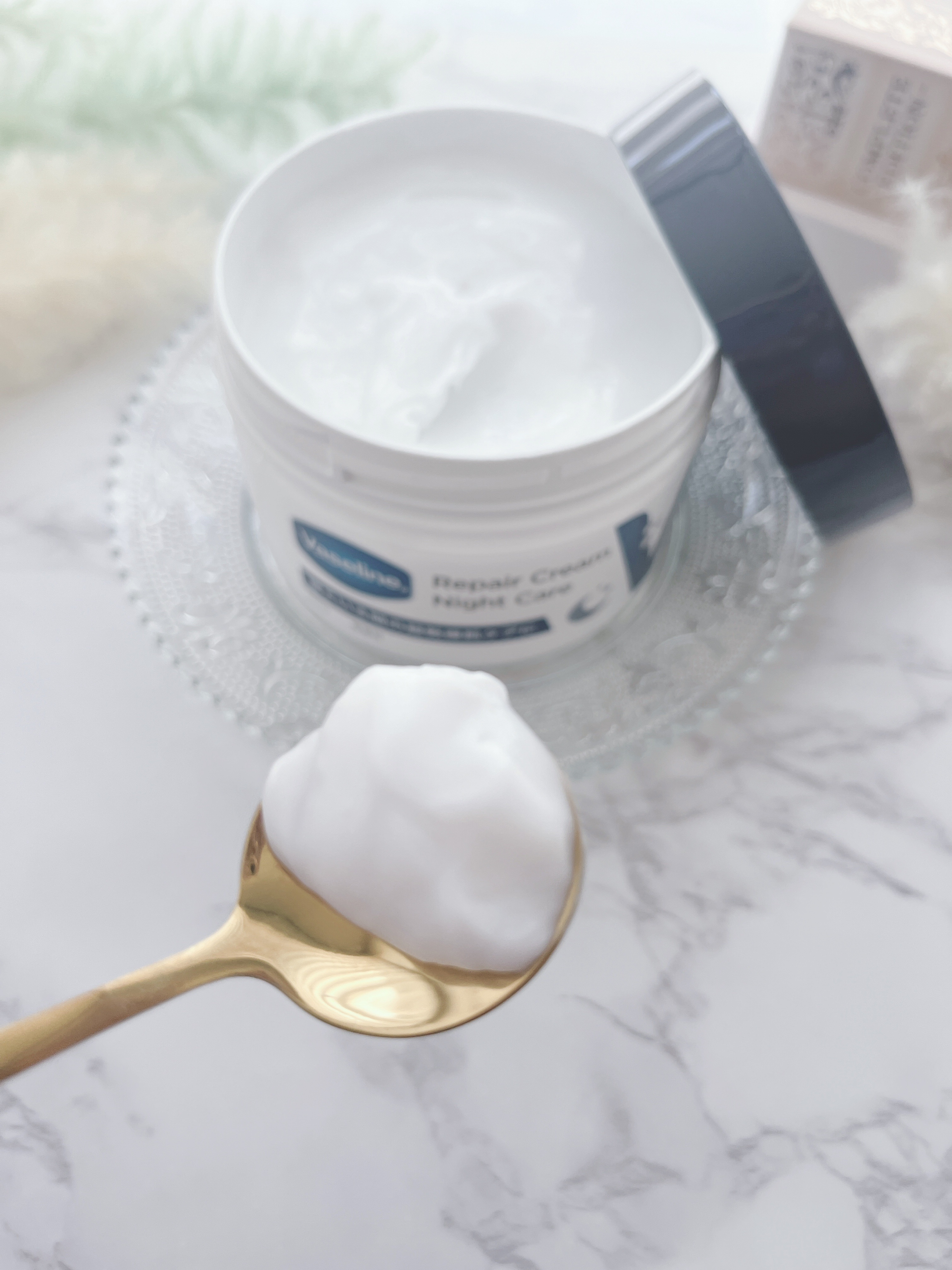 ヴァセリンリペアクリームナイトケア/ヴァセリン/ボディクリームを使ったクチコミ（2枚目）