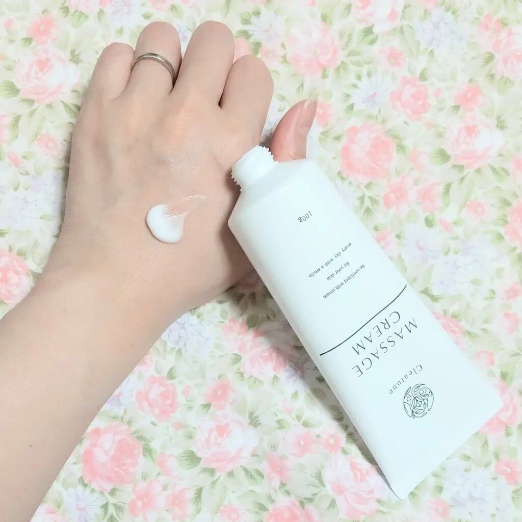 マッサージクリーム /クレアトーン/バストケア・ヒップケアを使ったクチコミ（1枚目）