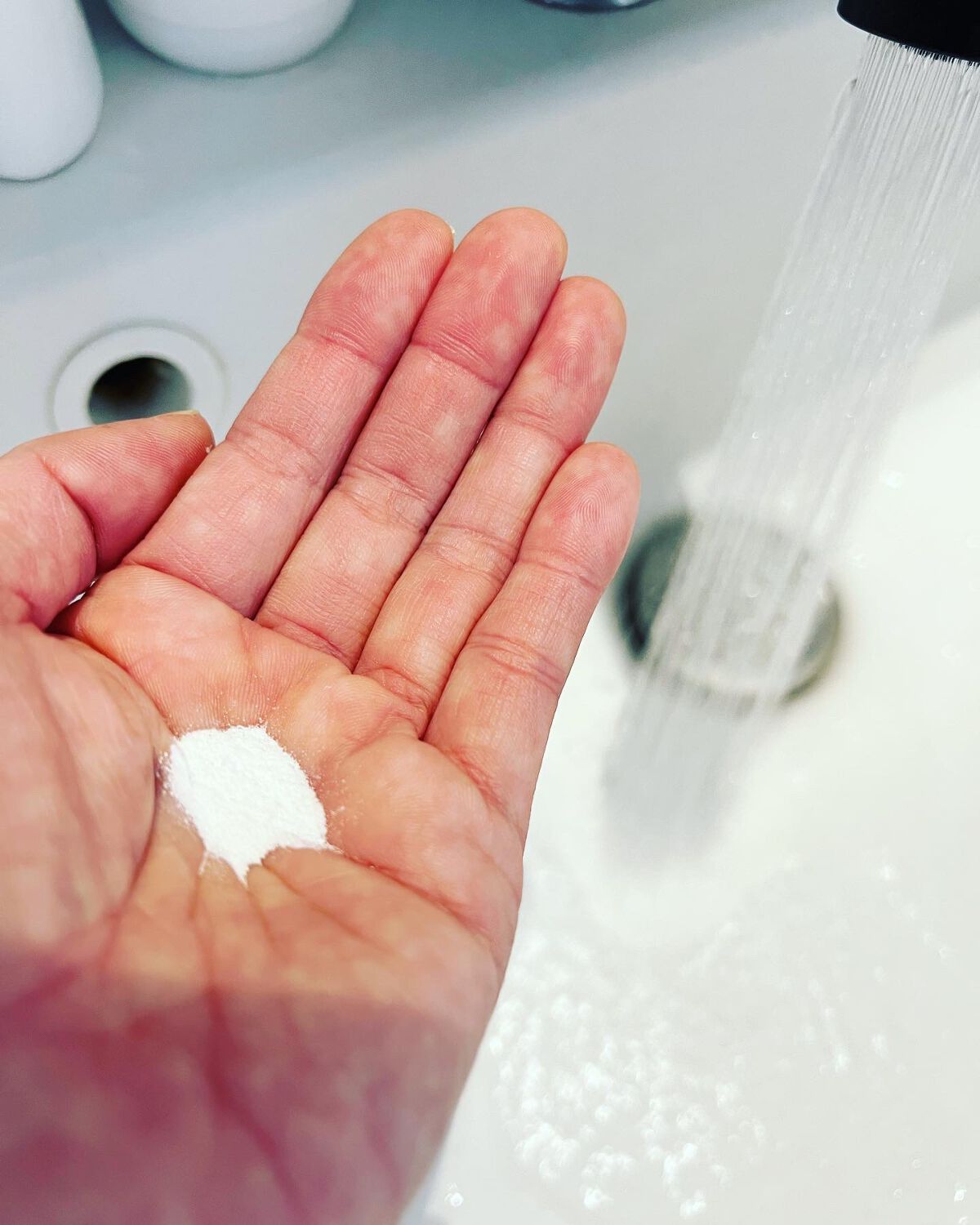 デイリーマイクロフォリエント/ダーマロジカ/洗顔パウダーを使ったクチコミ(4枚目)