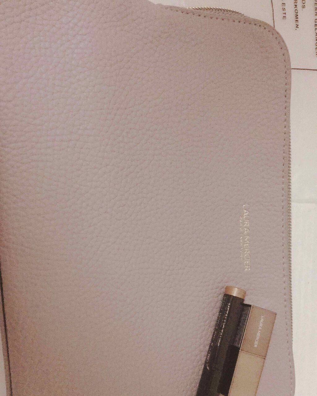 フローレス ルミエール ラディアンス パーフェクティング クッション/ローラ メルシエ/クッションファンデーションを使ったクチコミ（2枚目）