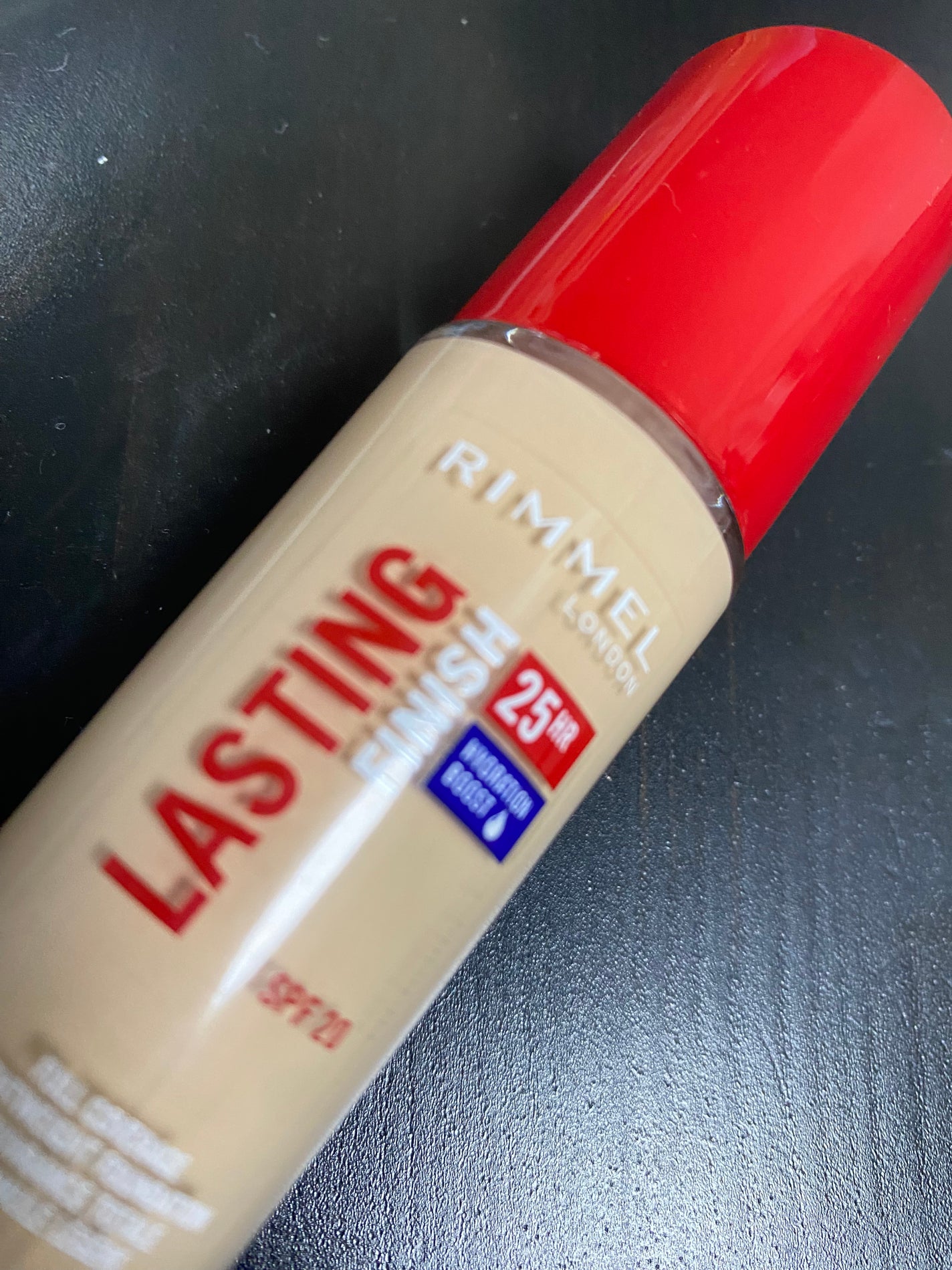 ラスティングフィニッシュ ファンデーション/リンメル ロンドン/リキッドファンデーションを使ったクチコミ(1枚目)