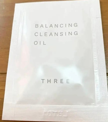 バランシング クレンジング オイル R/THREE/オイルクレンジングを使ったクチコミ(1枚目)