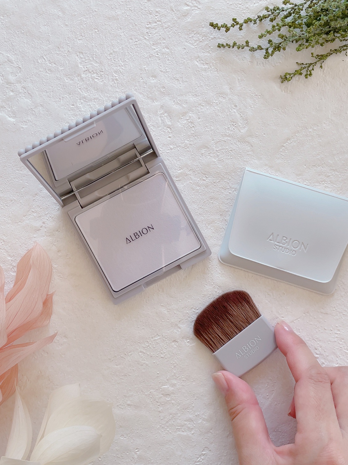 アルビオン スタジオ  オパルセント オーラ/ALBION/プレストパウダーを使ったクチコミ（2枚目）
