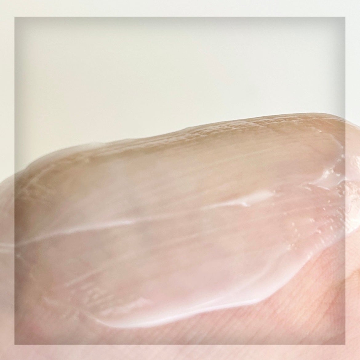 ニュートロジーナ®ノルウェー フォーミュラ インテンスリペア CICA 高保湿クリーム/Neutrogena/フェイスクリームを使ったクチコミ(4枚目)