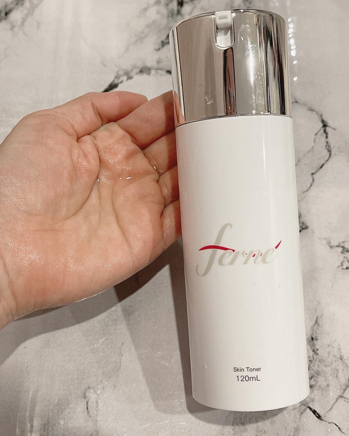 フォロバ100‼️インスタから投稿 on LIPS 「F.SkinTonerお試ししました!今話題の成分、ヒト幹細胞..」(2枚目)