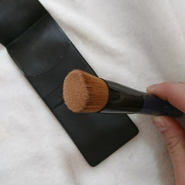 ファンデーション ブラシ 131 (専用ケース付き)/SHISEIDO/メイクブラシ by ・