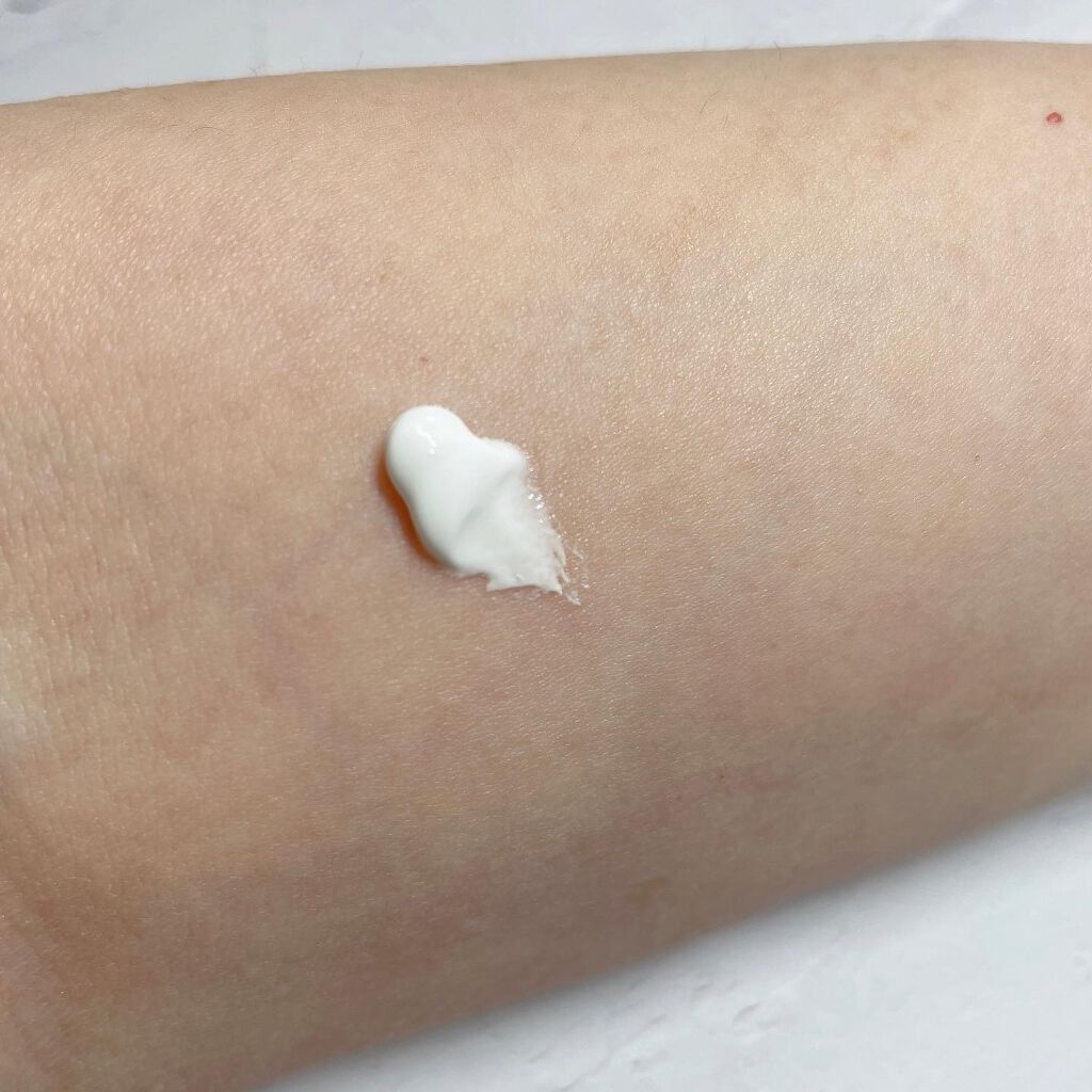 MILK FLOWER BLUR TONE UP/BLACK ROUGE/化粧下地を使ったクチコミ(5枚目)