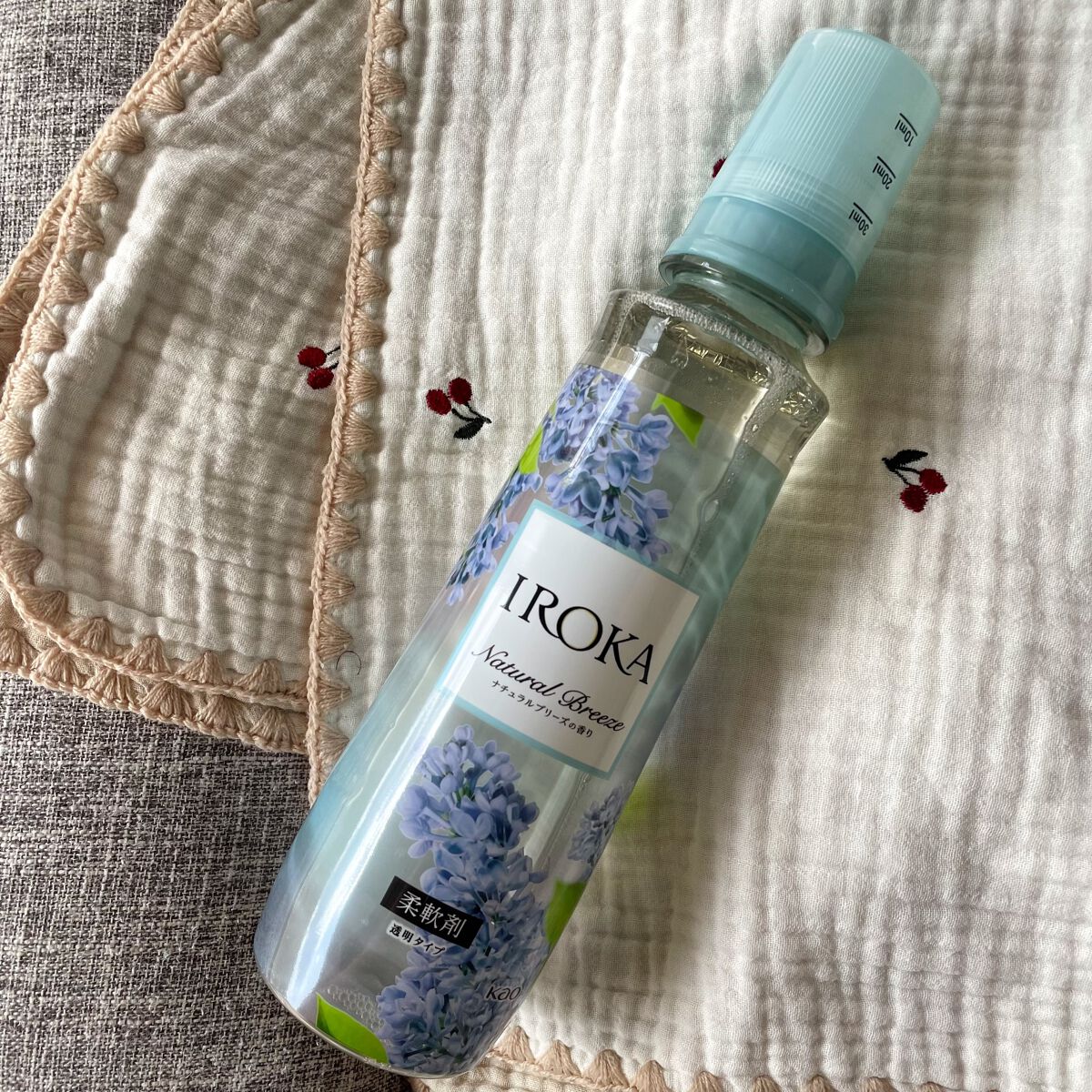 IROKA 柔軟仕上げ剤  ナチュラルブリーズのクチコミ「.
\「いい匂い♡なんの香り？」
  と必ず聞かれるふんわり柔軟剤/

▶︎IROKA
ナチュ.....」（2枚目）