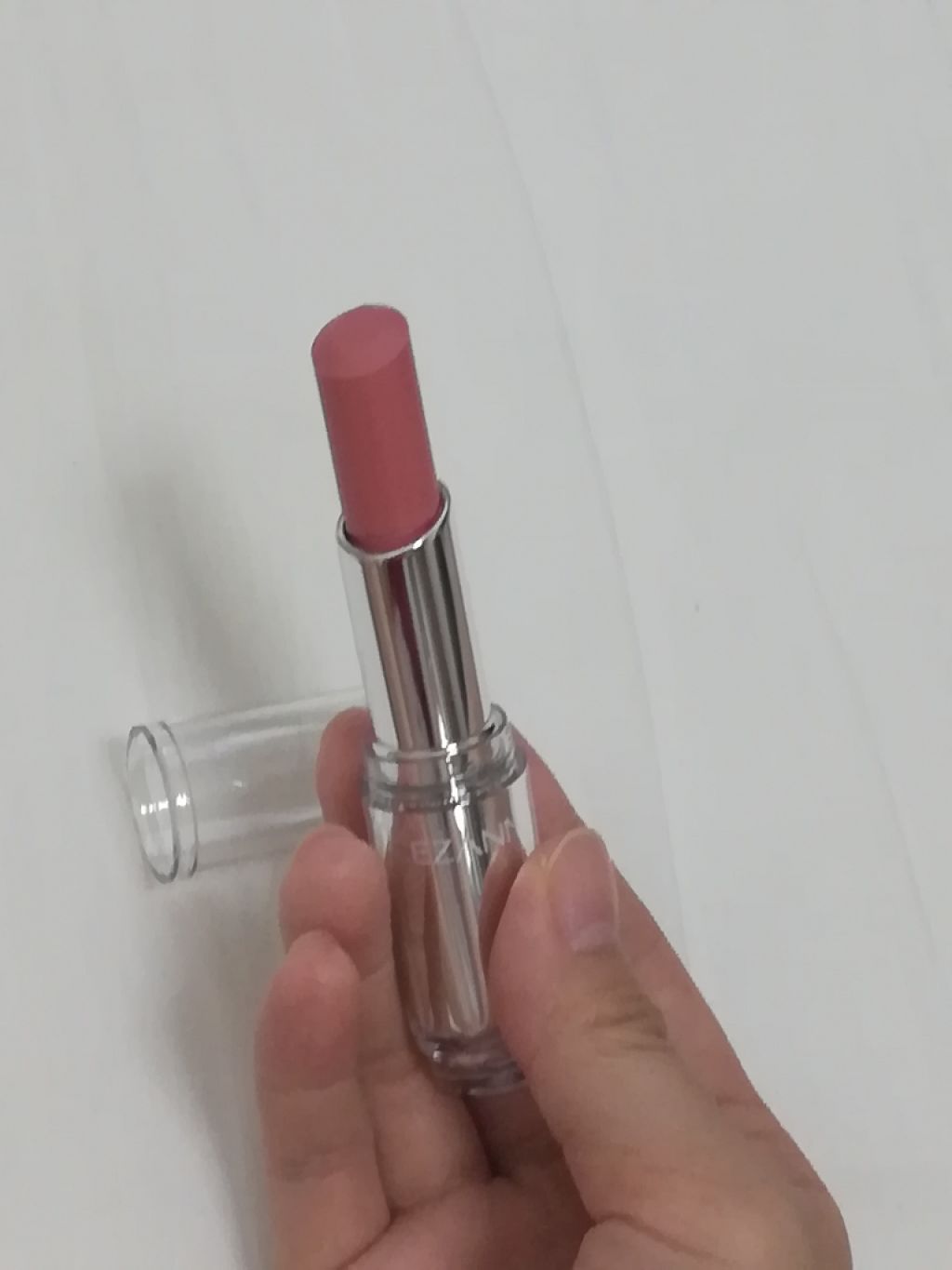 ラスティンググロスリップ/CEZANNE/口紅を使ったクチコミ(2枚目)